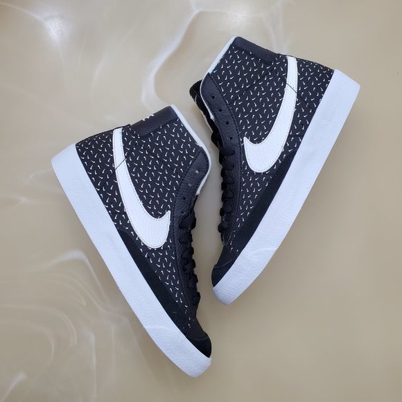 Nike Blazer Mid 77 - Picture 4 of 13